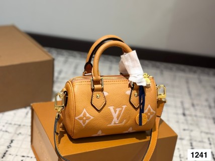 Louis Vuitton Speedy 16cm Monogram Pillow Bag Apricot view 2