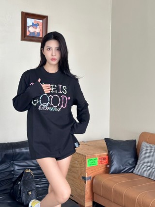 Black Love is Good Long Sleeve Graphic Tee view 5