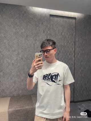 White Graphic Print Short Sleeve T-Shirt view 2