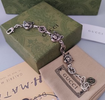 Gucci Tiger Head Chain Bracelet Silver