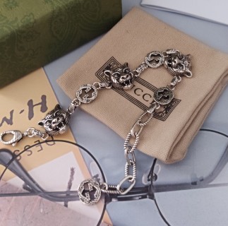 Gucci Tiger Head Chain Bracelet Silver view 3