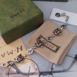 Gucci Tiger Head Chain Bracelet Silver view 5