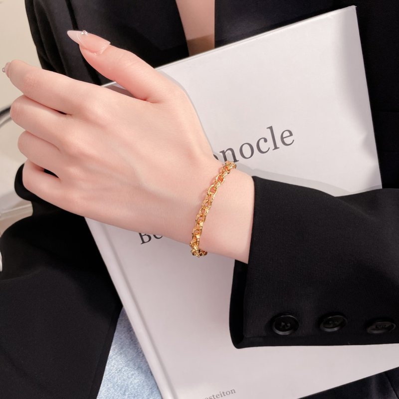 Gold Chain Link Bracelet view
