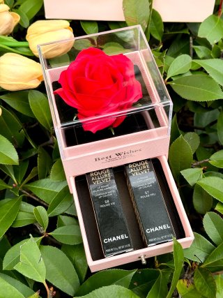Chanel N57 & N58 Dual Fragrance Rose Gift Set view 2