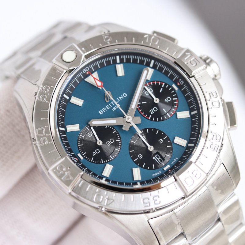 Breitling Avenger B01 Chronograph 44mm Steel Watch view