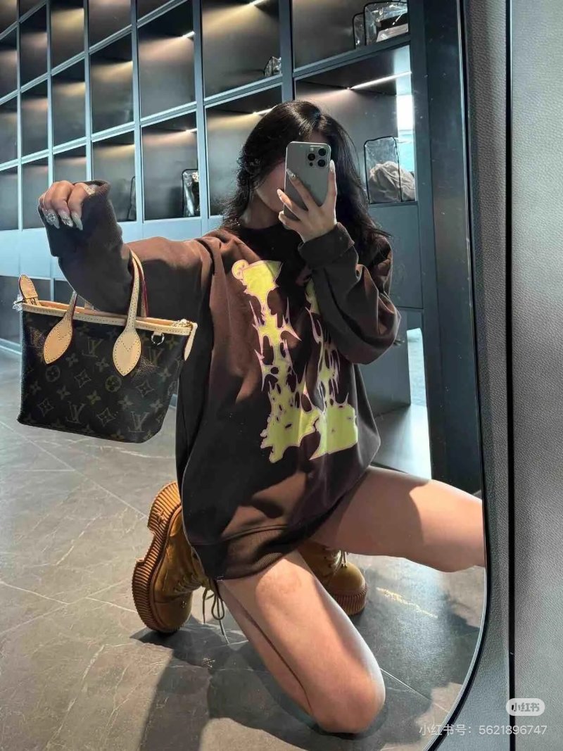 Louis Vuitton Monogram Canvas Tote Bag Brown view
