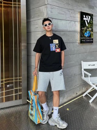 Louis Vuitton Monogram Patchwork Black T-Shirt view 2