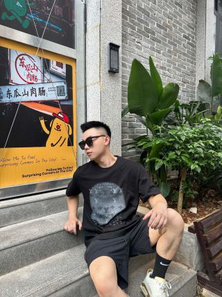 Louis Vuitton Monogram Print Black T-Shirt view 2