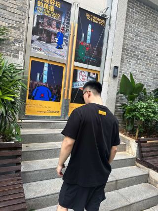 Louis Vuitton Monogram Print Black T-Shirt view 6