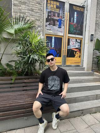 Louis Vuitton Monogram Print Black T-Shirt view 8