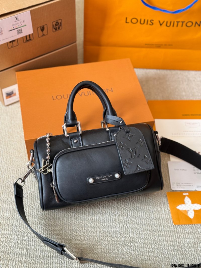 Louis Vuitton Keepall Bandouliere 25 Black Leather Bag
