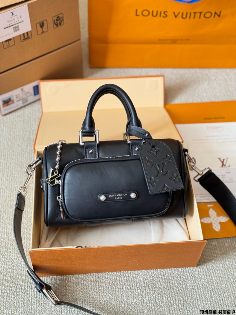 Louis Vuitton Keepall Bandouliere 25 Black Leather Bag view