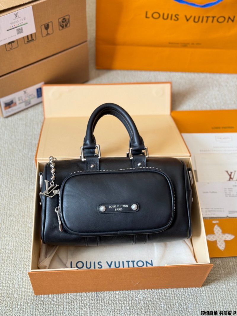 Louis Vuitton Keepall Bandouliere 25 Black Leather Bag view