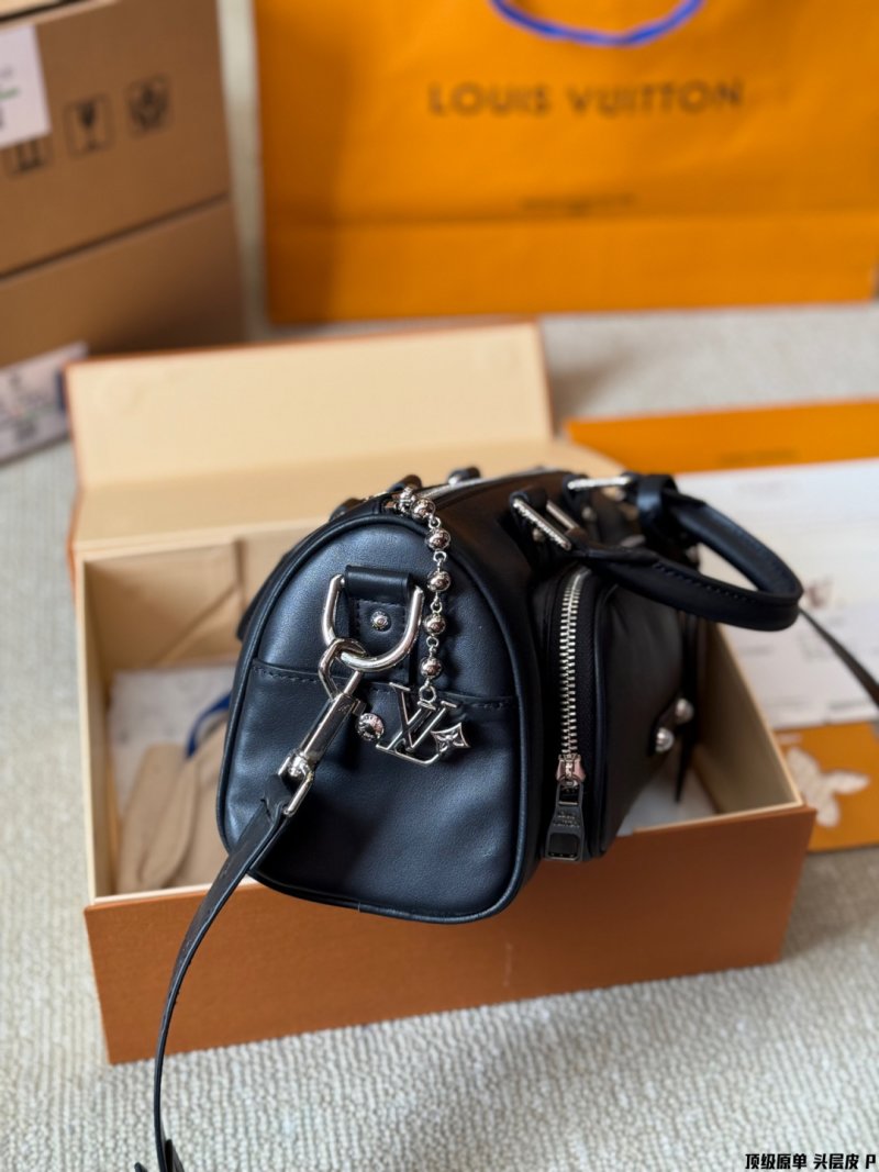 Louis Vuitton Keepall Bandouliere 25 Black Leather Bag view