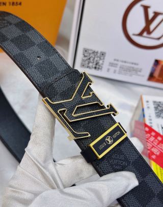 Louis Vuitton Damier Graphite LV Logo Belt Black view 8