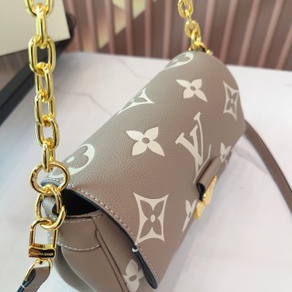 Louis Vuitton Favorite Chain Shoulder Bag Elephant Gray view 4