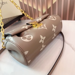 Louis Vuitton Favorite Chain Shoulder Bag Elephant Gray view 7
