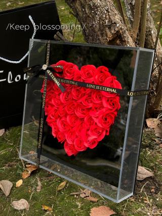 Heart-Shaped Preserved Rose Acrylic Box – Red view 9