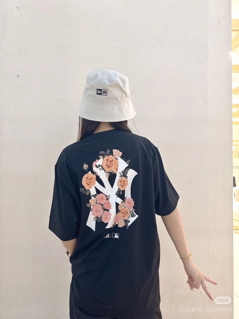 MLB Floral Rose Back Print Oversized Black T-Shirt view