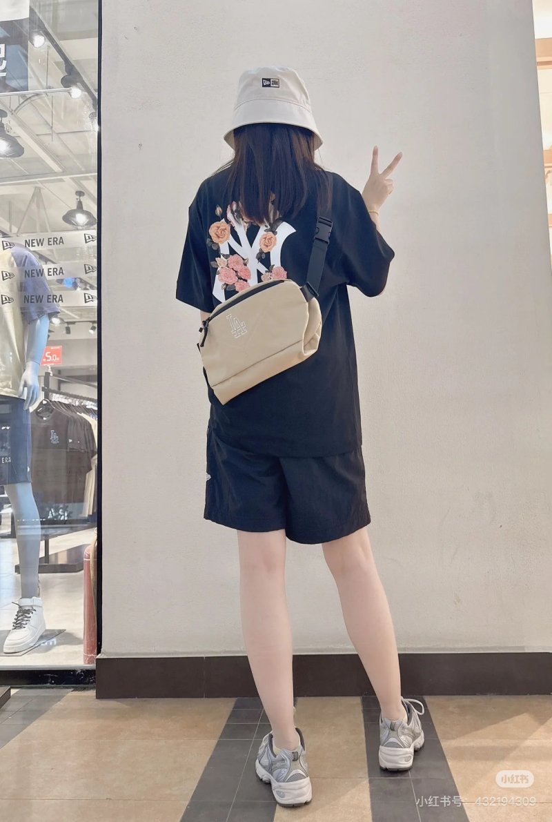MLB Floral Rose Back Print Oversized Black T-Shirt view