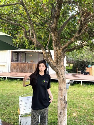 Fendi Black Short Sleeve T-Shirt with FF Monogram view 3