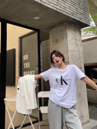 Calvin Klein Jeans White Logo T-Shirt view 3