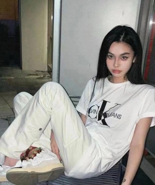 Calvin Klein Jeans White Logo T-Shirt view 8