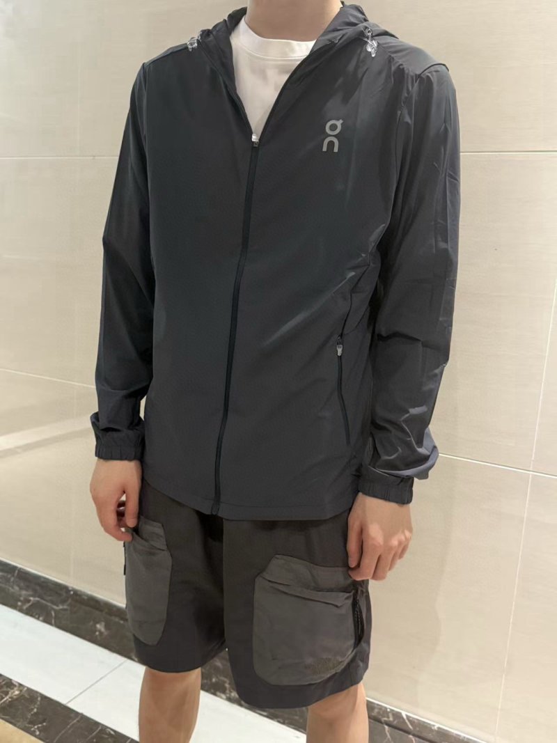 On Black Lightweight Hooded Running Jacket