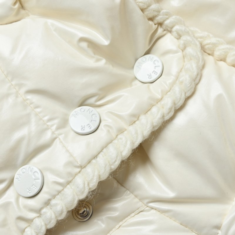Premium White Puffer Down Jacket – Oversized Fit view