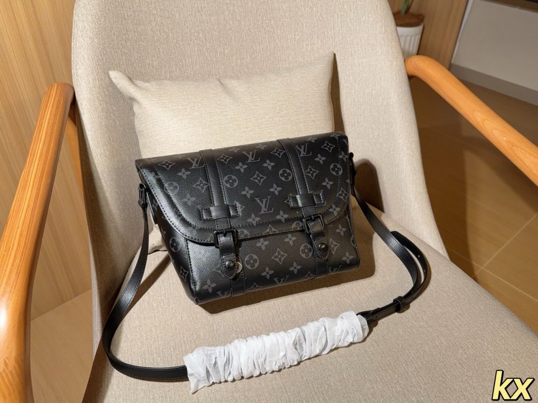 Louis Vuitton Christopher Black Monogram Messenger Bag