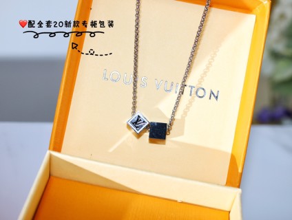 Louis Vuitton Gambling Dice Pendant Necklace - Silver view 3