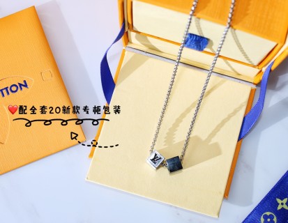 Louis Vuitton Gambling Dice Pendant Necklace - Silver view 4