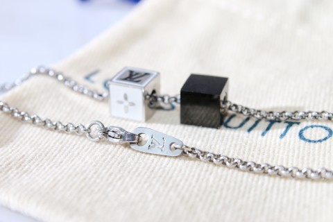 Louis Vuitton Gambling Dice Pendant Necklace - Silver view 9