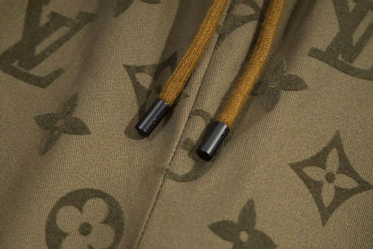 Louis Vuitton Monogram Shorts Olive view