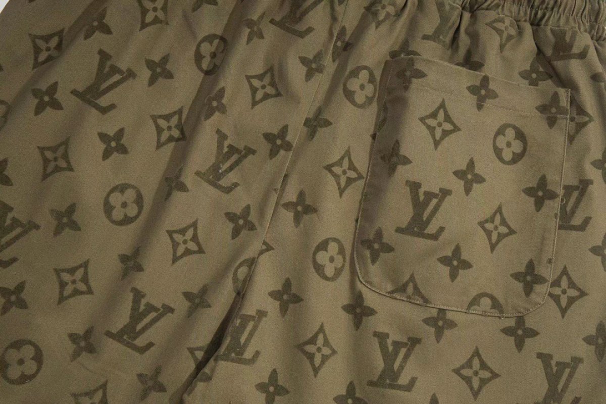 Louis Vuitton Monogram Shorts Olive view