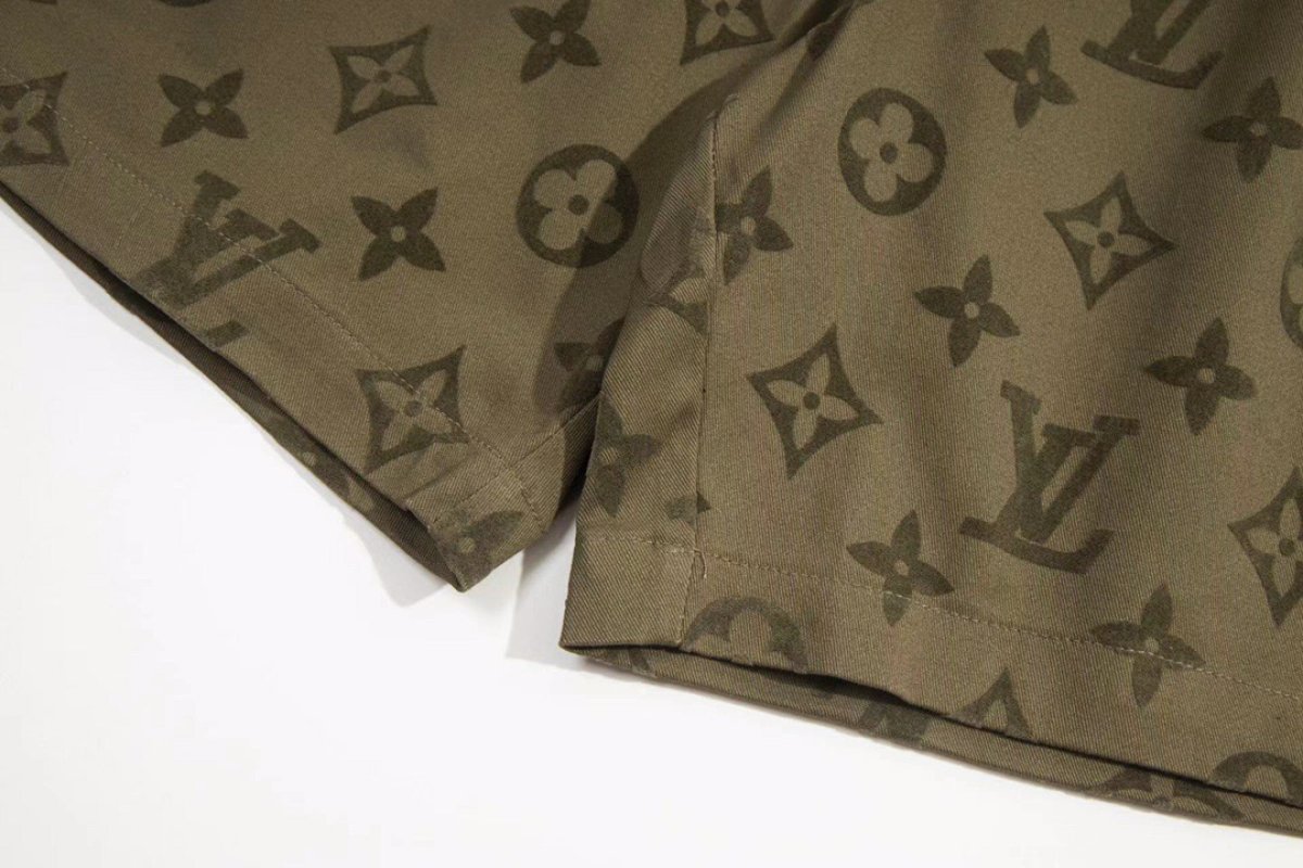 Louis Vuitton Monogram Shorts Olive view