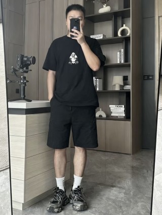 Black Short Sleeve T-Shirt with Graphic Print