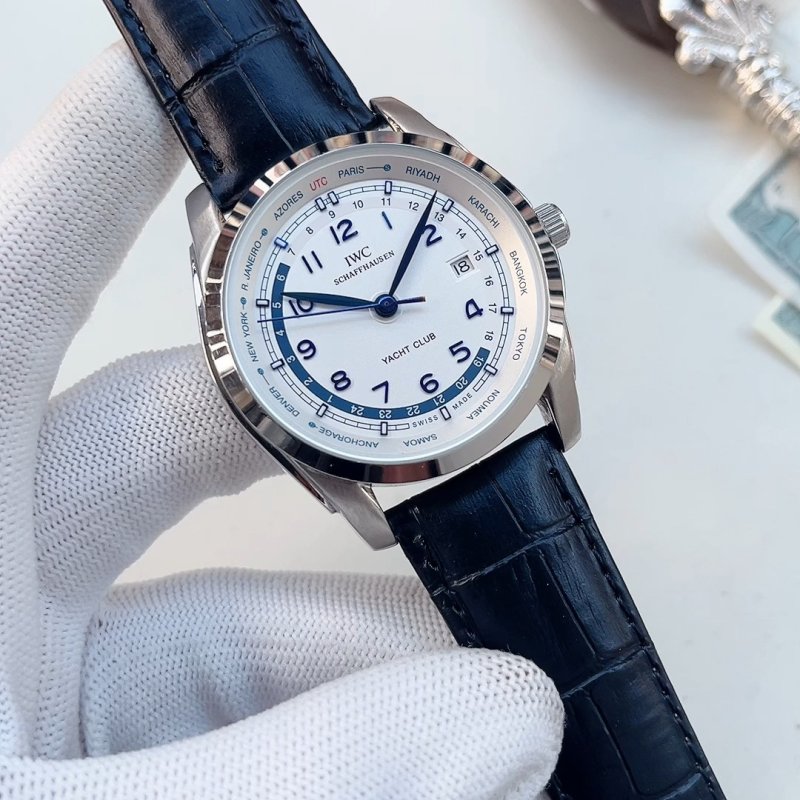 IWC Schachtelhalter Yacht Club White Dial Leather Watch