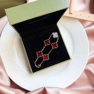 Van Cleef & Arpels Vintage Alhambra Four-Leaf Clover Gold Bracelet Red view 6