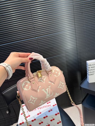 Louis Vuitton Pillow Bag Pink Monogram view 3