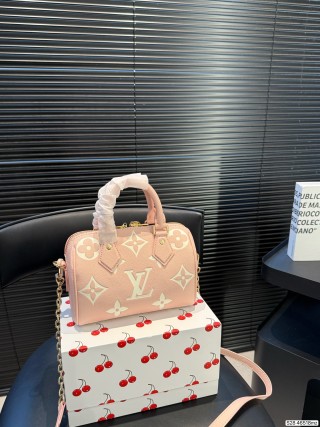 Louis Vuitton Pillow Bag Pink Monogram view 6