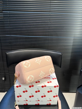 Louis Vuitton Pillow Bag Pink Monogram view 7