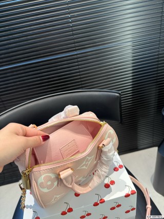 Louis Vuitton Pillow Bag Pink Monogram view 9