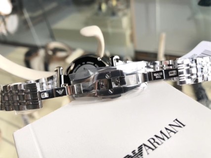 Armani AR1925 Crystal Pearl Mother-of-Pearl Dial Steel Watch view 6