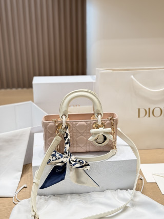 Dior Lady D-Joy Horizontal Quilted Shoulder Bag Beige view 3