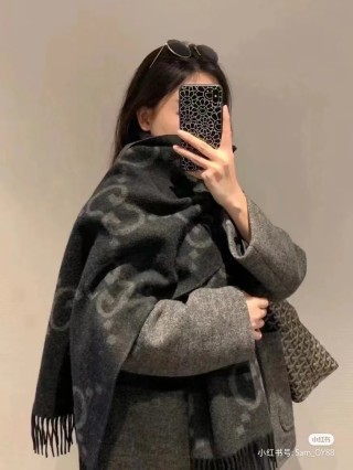 Gucci GG Reversible Jacquard Long Scarf Black view 5