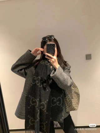 Gucci GG Reversible Jacquard Long Scarf Black view 6