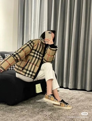 Burberry Beige Check Quilted Down Jacket view 3