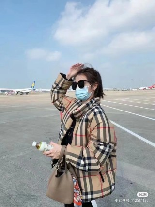 Burberry Beige Check Quilted Down Jacket view 8