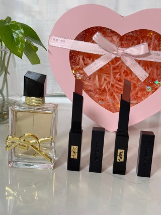 YSL Free Water & Rouge Volupté Lipstick Heart-Shaped Gift Set view 7